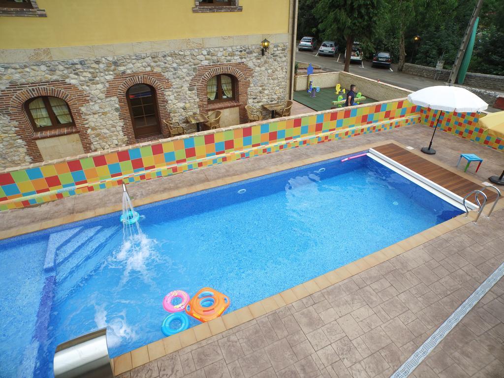 Conjunto Hotelero La Pasera Soto De Cangas Exterior foto