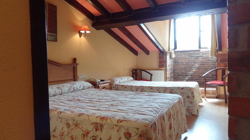 Conjunto Hotelero La Pasera Soto De Cangas Zimmer foto