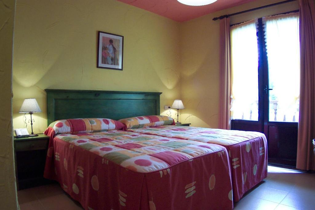 Conjunto Hotelero La Pasera Soto De Cangas Zimmer foto