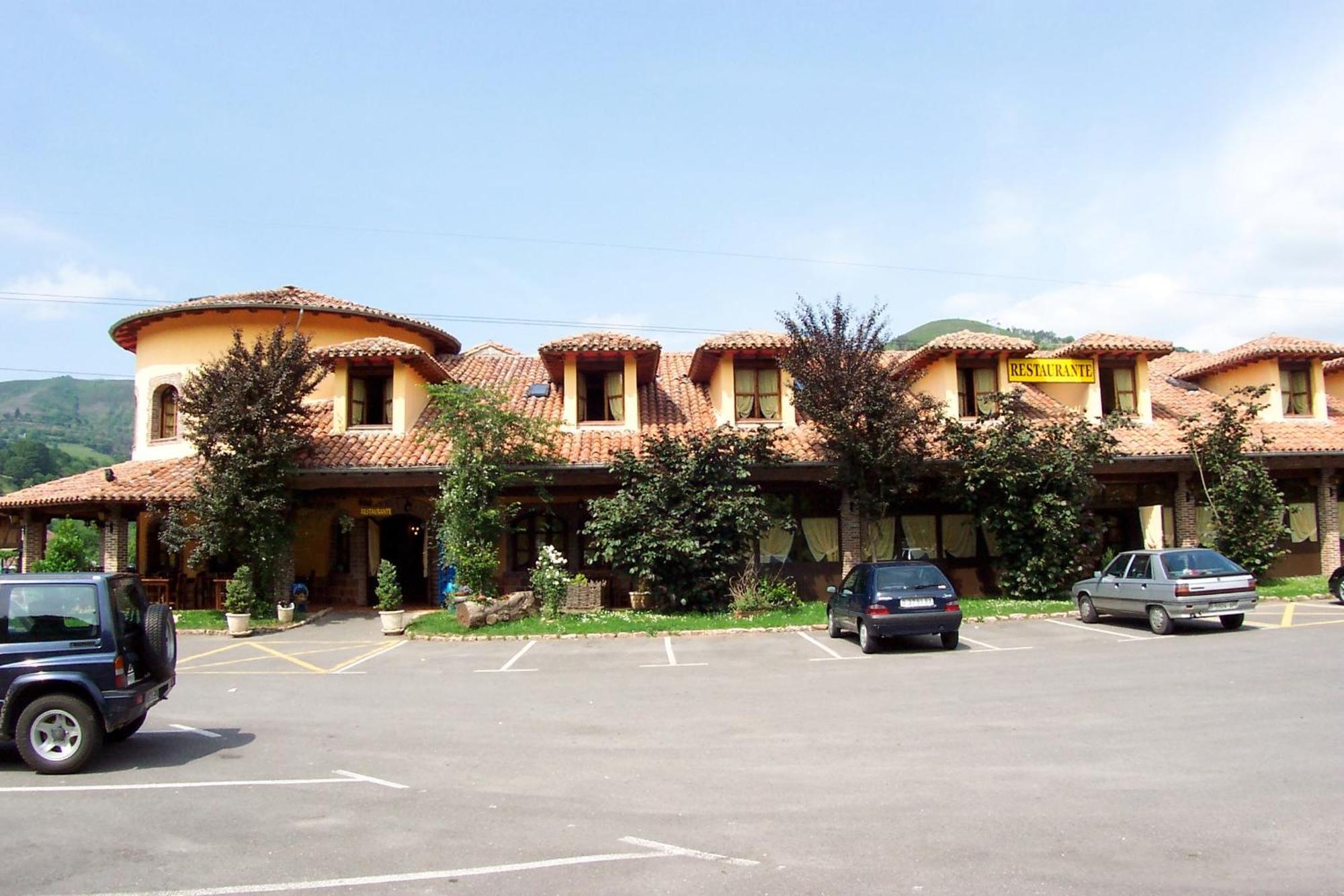 Conjunto Hotelero La Pasera Soto De Cangas Exterior foto